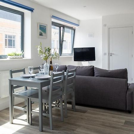 Modern One Bedroom Apartment In Town Centre & 4 Min To The Beach Bournemouth Exteriér fotografie