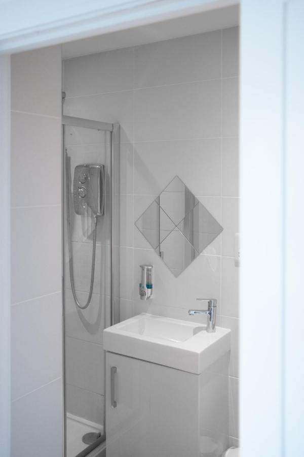Modern One Bedroom Apartment In Town Centre & 4 Min To The Beach Bournemouth Exteriér fotografie